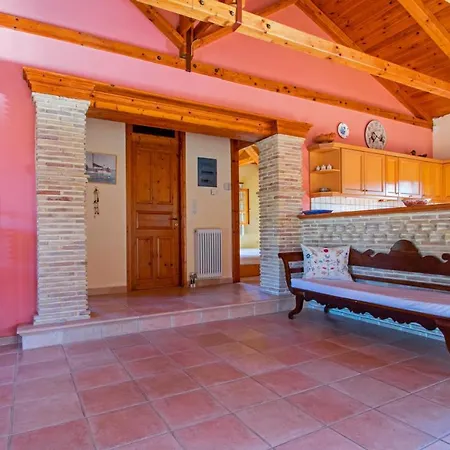 Doliva Estate Villa *