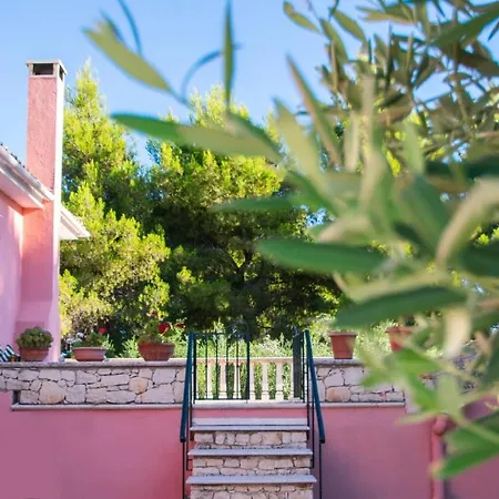 Doliva Estate ヴィラ *