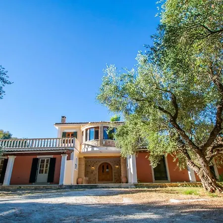 Doliva Estate ラガナス