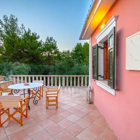 Doliva Estate *