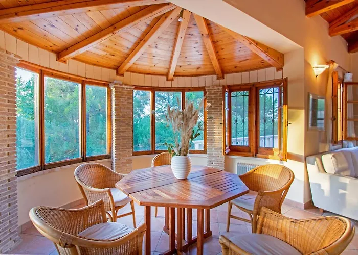 Doliva Estate فيلة لاغاناس