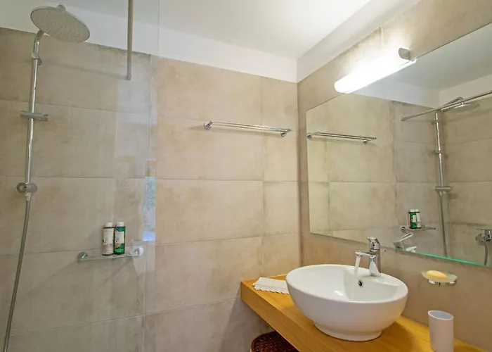 Doliva Estate فيلة لاغاناس