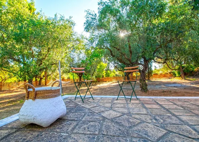 Doliva Estate Villa *